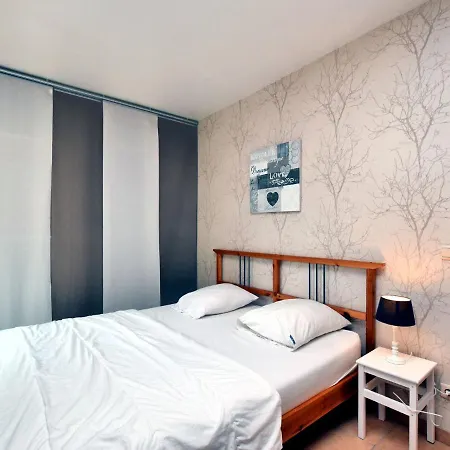 Spacious Chalet With Sauna In * Beauraing